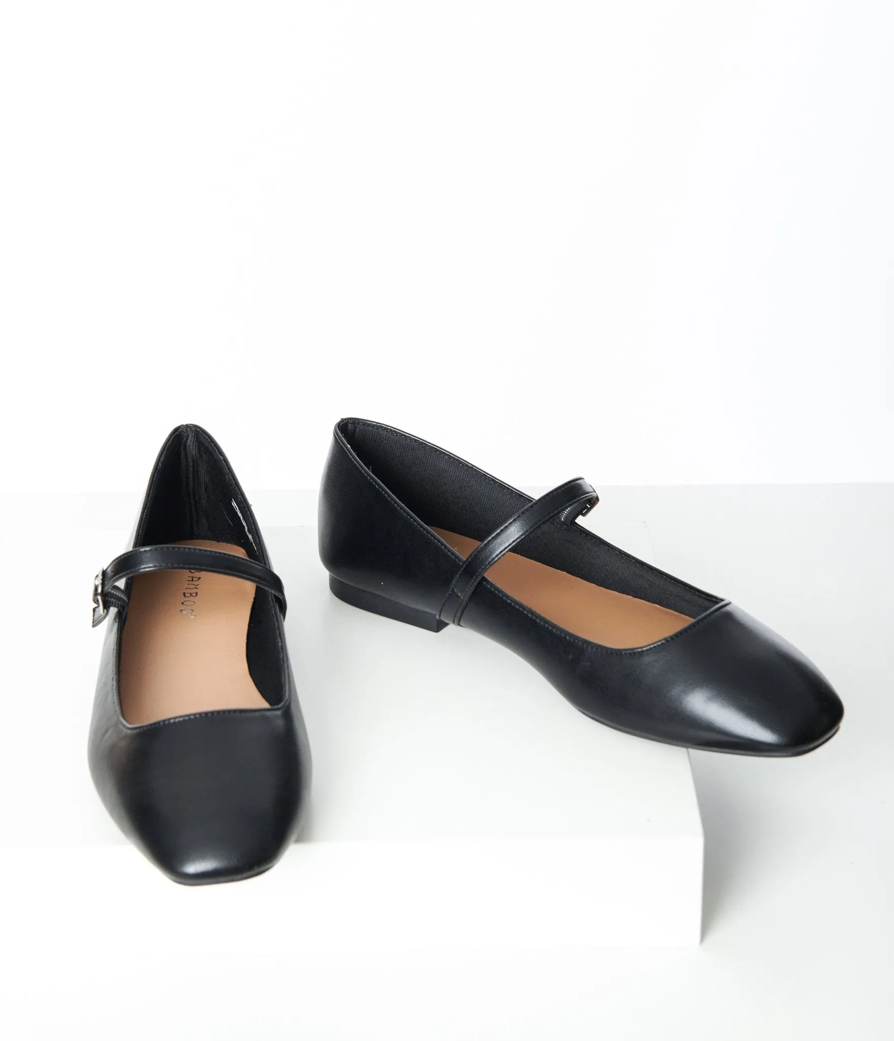 1960s Black Mary Jane Shoes