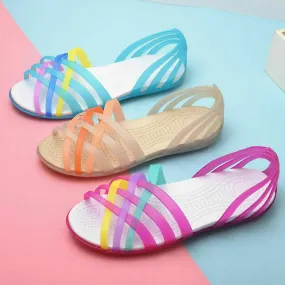 2022 Verano Mujeres Beach Sandalias planas coloridas Open Toe Jelly Cutout Flats