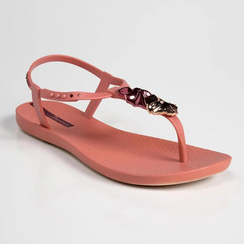 Ipanema pink thong sandals.