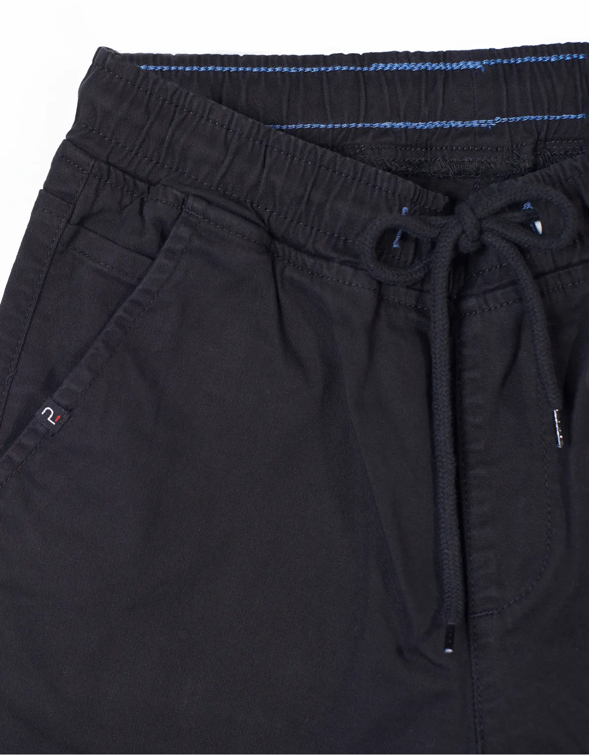 Pantalón jogger slim fit negro